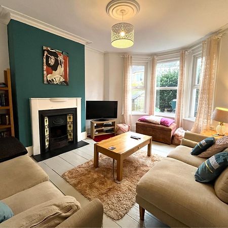 Charming Cottage Retreat With Garden - Sleeps 12 Bristol Exterior photo