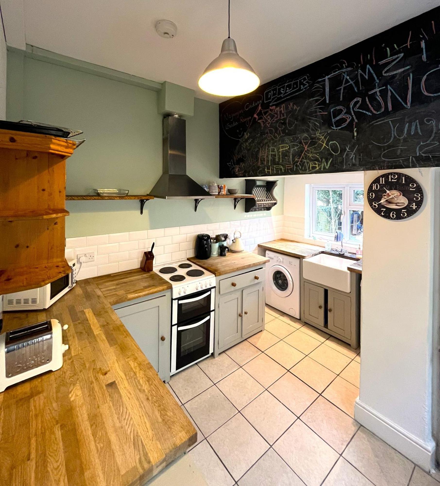 Charming Cottage Retreat With Garden - Sleeps 12 Bristol Exterior photo