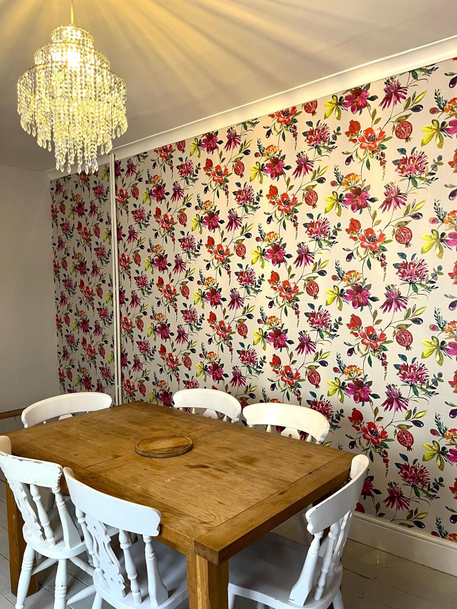 Charming Cottage Retreat With Garden - Sleeps 12 Bristol Exterior photo